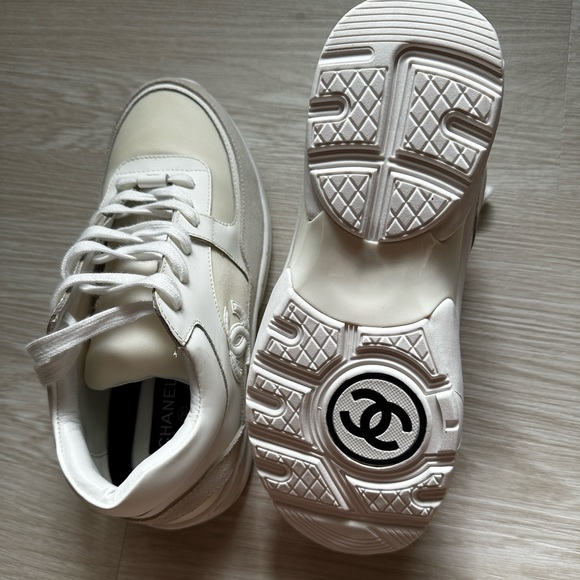 Used chanel sneaker size 39 - Picture 4 of 4